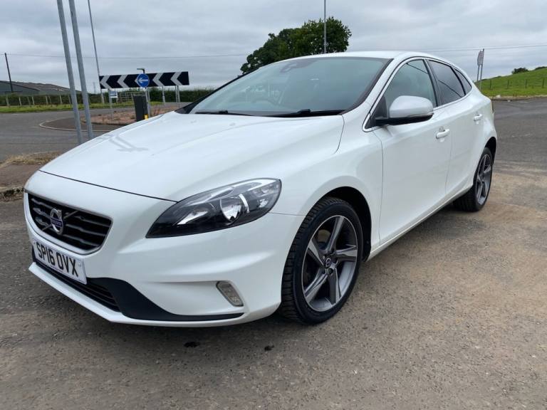 2016 16 VOLVO V40 2.0 T2 R-DESIGN HATCHBACK 5DR PETROL MANUAL EURO 6 (S/S) (122