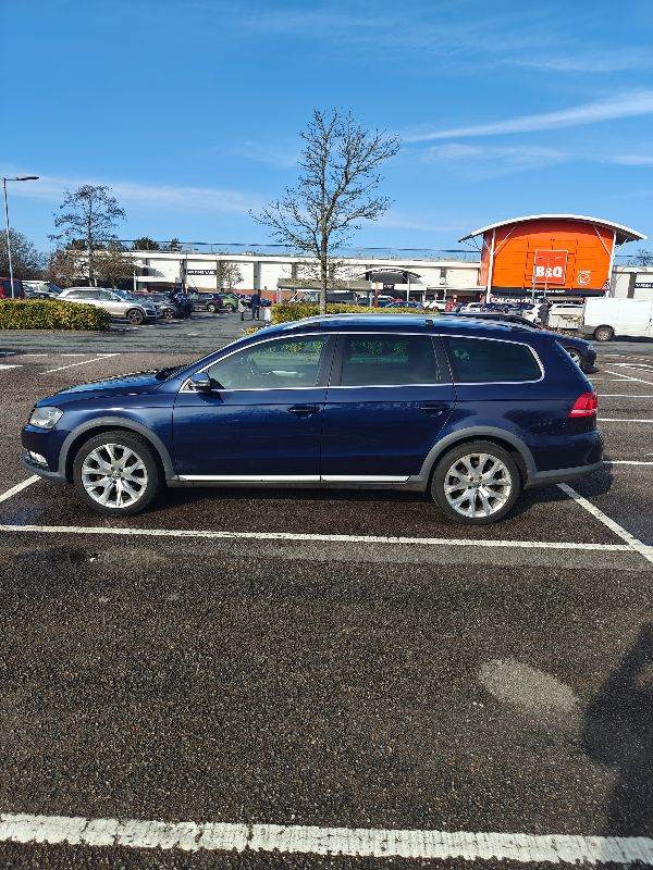 Volkswagen, PASSAT ALLTRACK, Estate, 2014, Semi-Auto, 1968 (cc), 5 doors, diesel.