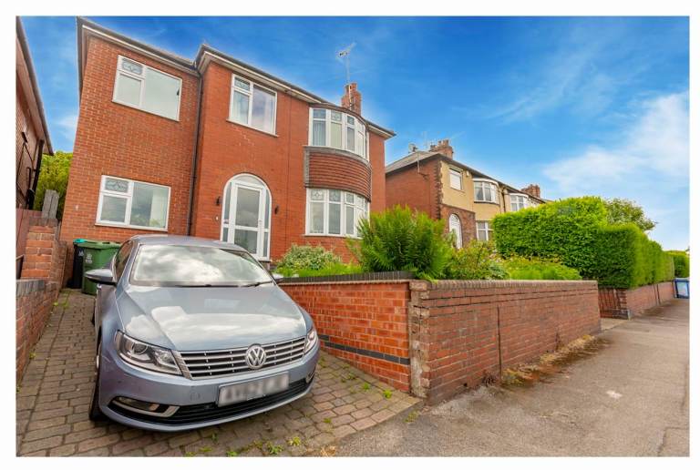 4/5 Bedroom House for sale - SOLD SUBJECT TO CONTRACT