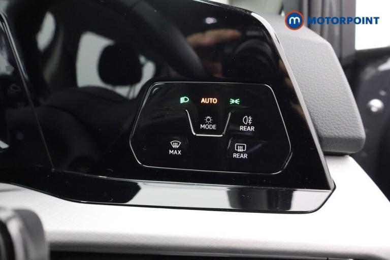 2022 Volkswagen Golf 1.5 TSI Life 5dr Hatchback Petrol Manual