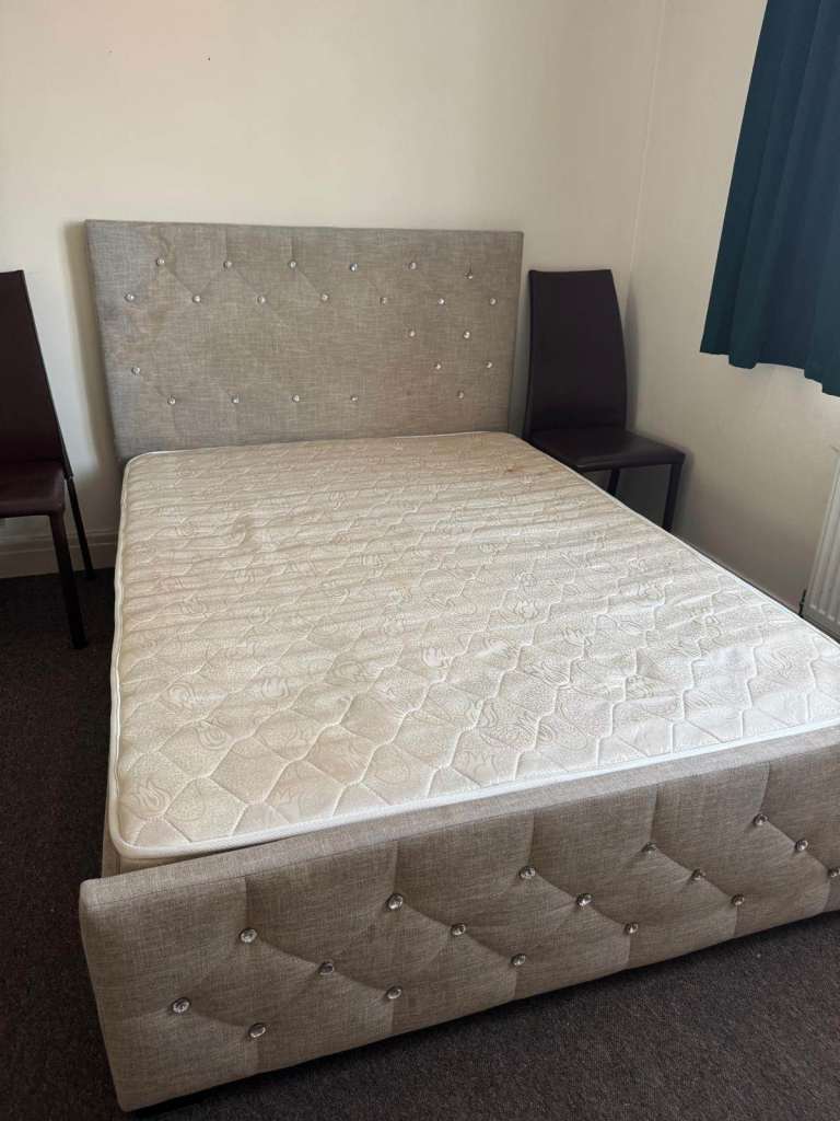 House clearance: beds, mattresses, sofas, chairs, wardrobes, drying machine, etc