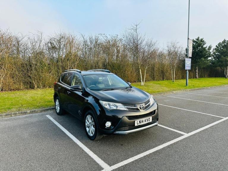 2014 TOYOTA RAV4 INVINCIBLE 2.0D MANUAL FULL MAIN DEALER