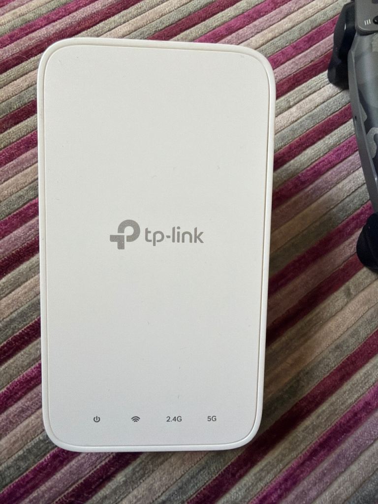 TP-Link Wi-Fi Extender / Router – Good Condition