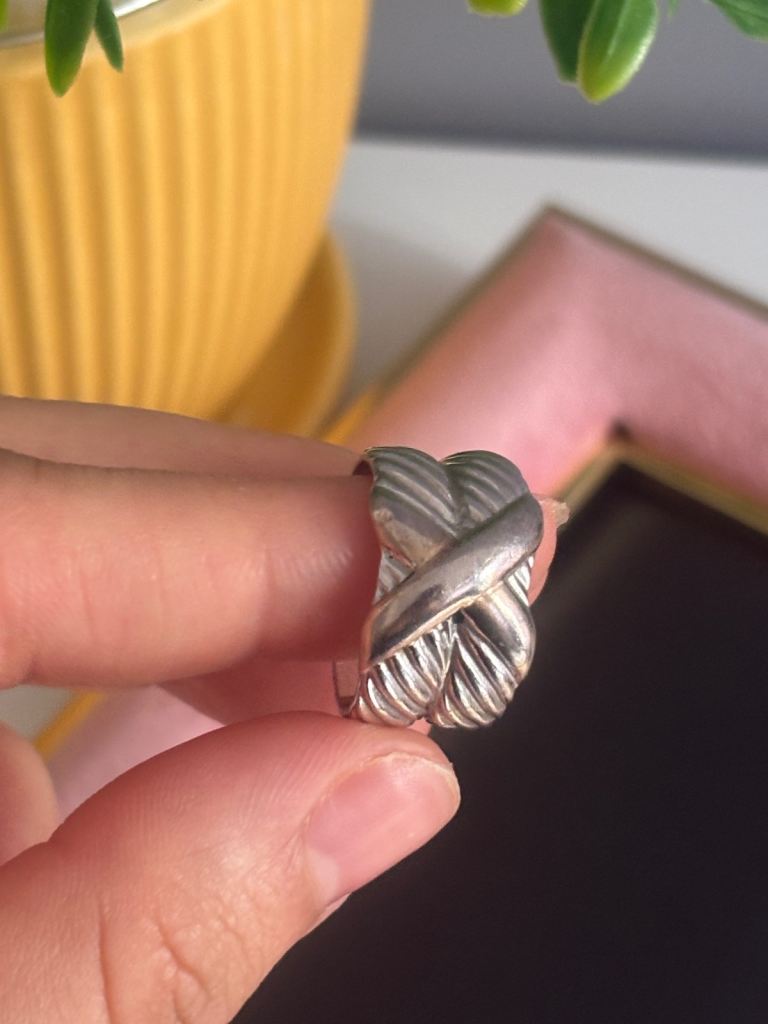 Vintage silver ring size 8 