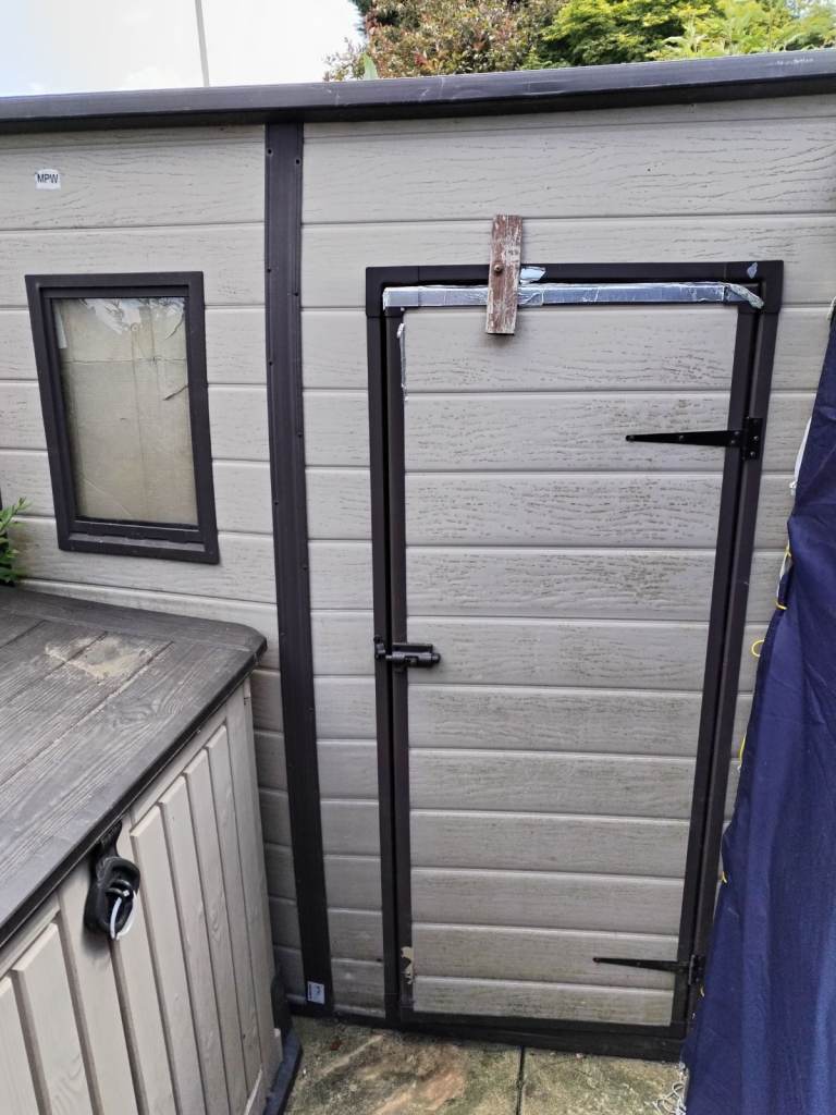 Keter 6 x 4 ft