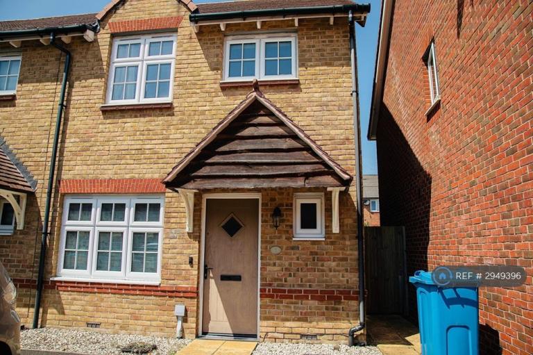 3 bedroom house in Papyrus Drive, Sittingbourne, ME10 (3 bed) (#2949396)