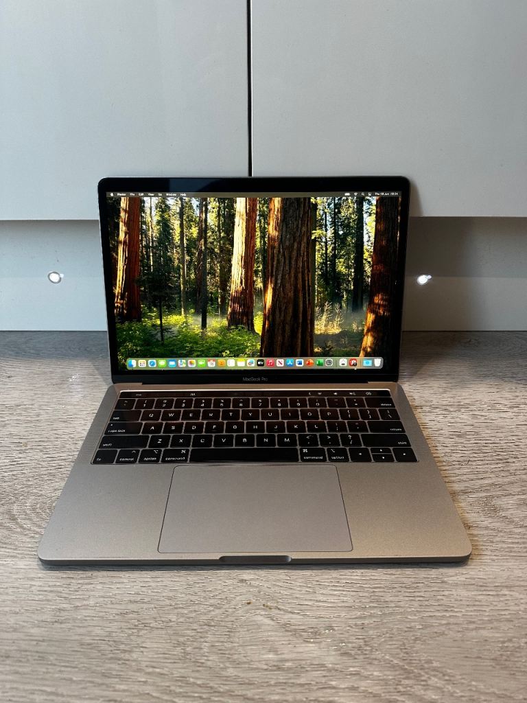 ✨  13” 2019 MacBook Pro - Touch Bar - 250GB Storage - MS Office - Ref 3