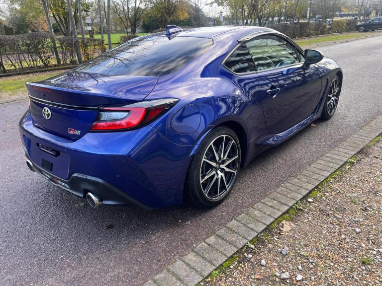  Toyota GR86 2.4 Boxer D-4S Coupe 2dr Petrol Auto Euro 6 (234 ps) Petrol Automatic