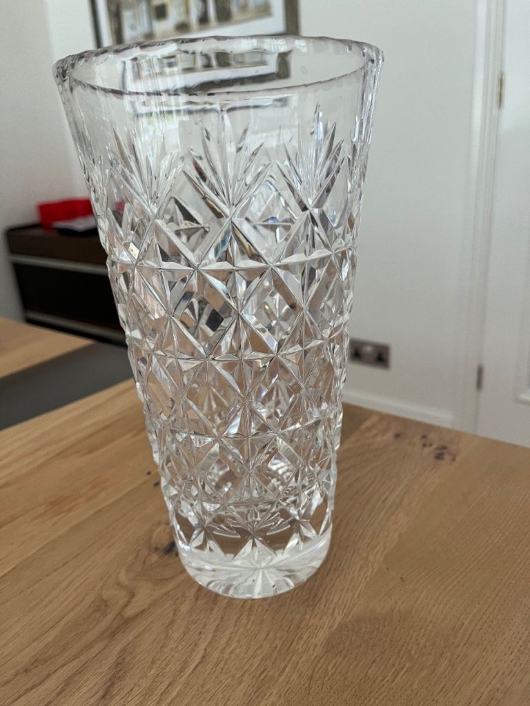 Cut glass vase 