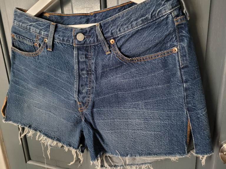 Levis 501 Cotton Denim Button Up Side Split Shorts Waist Size 30 (Size 12)