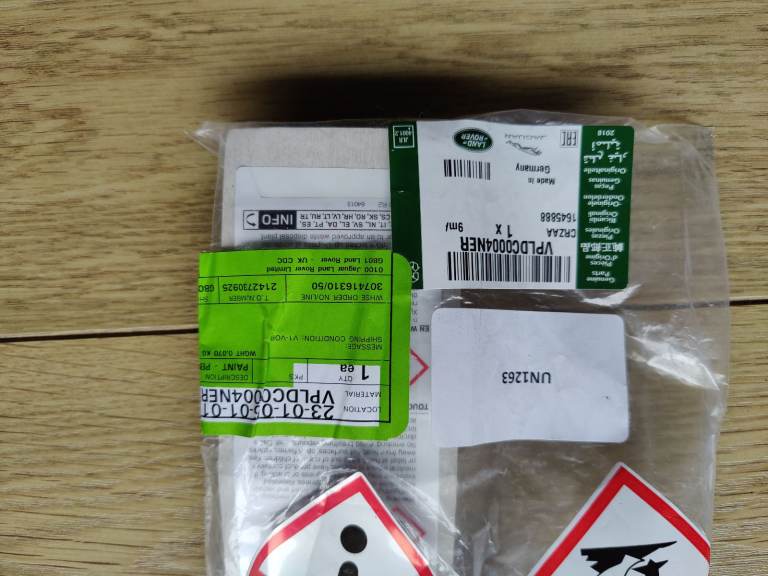 LANDROVER TOUCH UP KIT