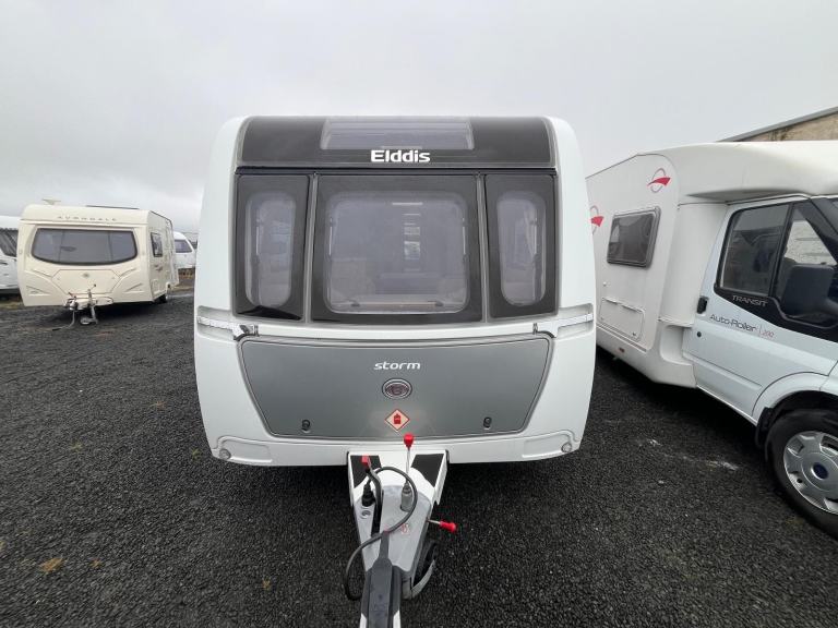 Elddis Crusader storm 2017 4 berth fixed island bed 