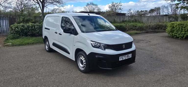 2023 Peugeot Partner 950 1.5 BlueHDi 100 Professional Premium + Van PANEL VAN DIESEL Manual