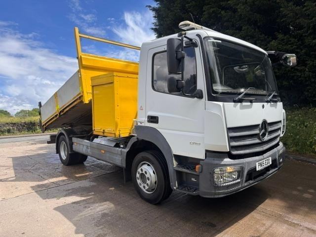 2015 Mercedes Atego 1218 E6 drop side tipper tar chutes tow bar tool box 97kms