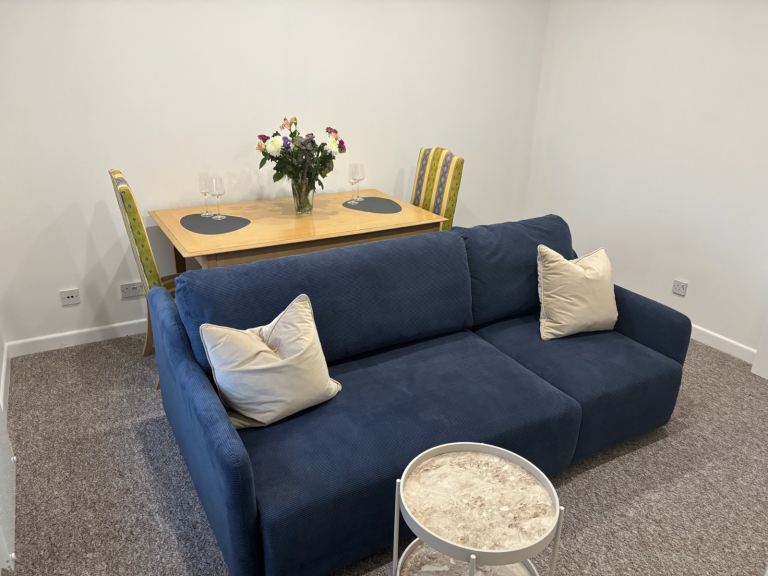 Front sea line 1 bedroom just renovated flat