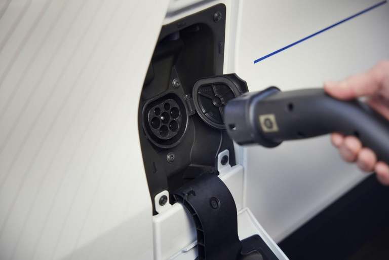 Renault Trucks E-Tech Trafic L2H1 100% Electric - SPECIAL PRE XMAS OFFER