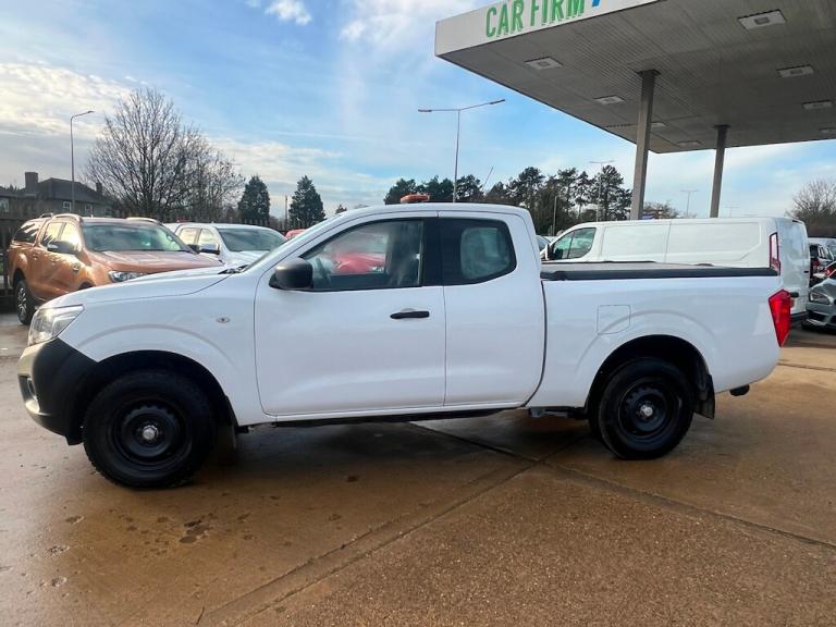 2018 Nissan Navara 2.3 dCi Visia King Pickup Extended Cab 4dr Diesel Manual 4WD Euro 6 (s/s) ( Pi...