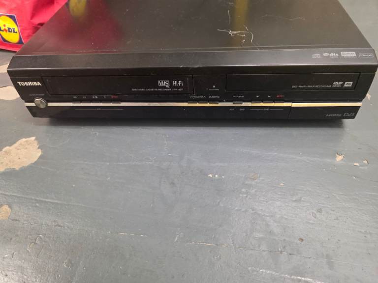 Toshiba DVD/VHS player 