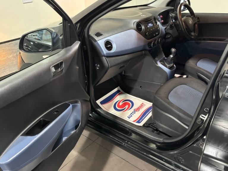 2014 Hyundai i10 1.0 SE 5dr HATCHBACK PETROL Manual