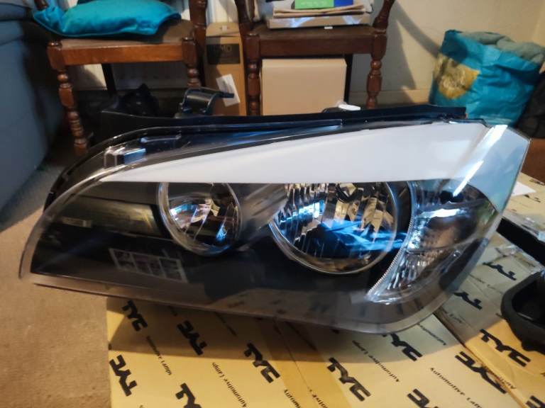 New BMW X1 E84 Headlights SUV 2009-2012 Left & Right Set