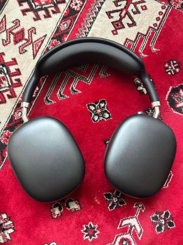 Airpods Max Headphones USB-C Midnight Black, £80.00 for Sale in