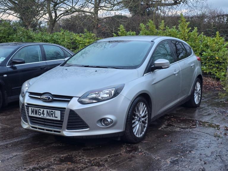 2014 Ford Focus 1.0 EcoBoost Zetec Navigator 5dr HATCHBACK Petrol Manual