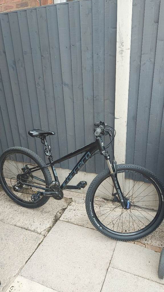 Carrera vengence mountain bike 
