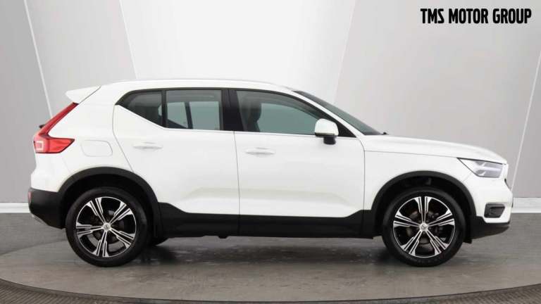 2021 Volvo XC40 1.5 T3 Inscription Pro SUV 5dr Petrol Manual Euro 6 (s/s) (163 ps) ESTATE Petrol ...