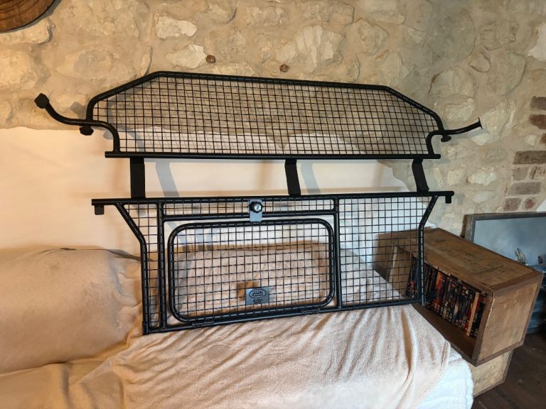 Freelander 2 Full Height Dog Guard 