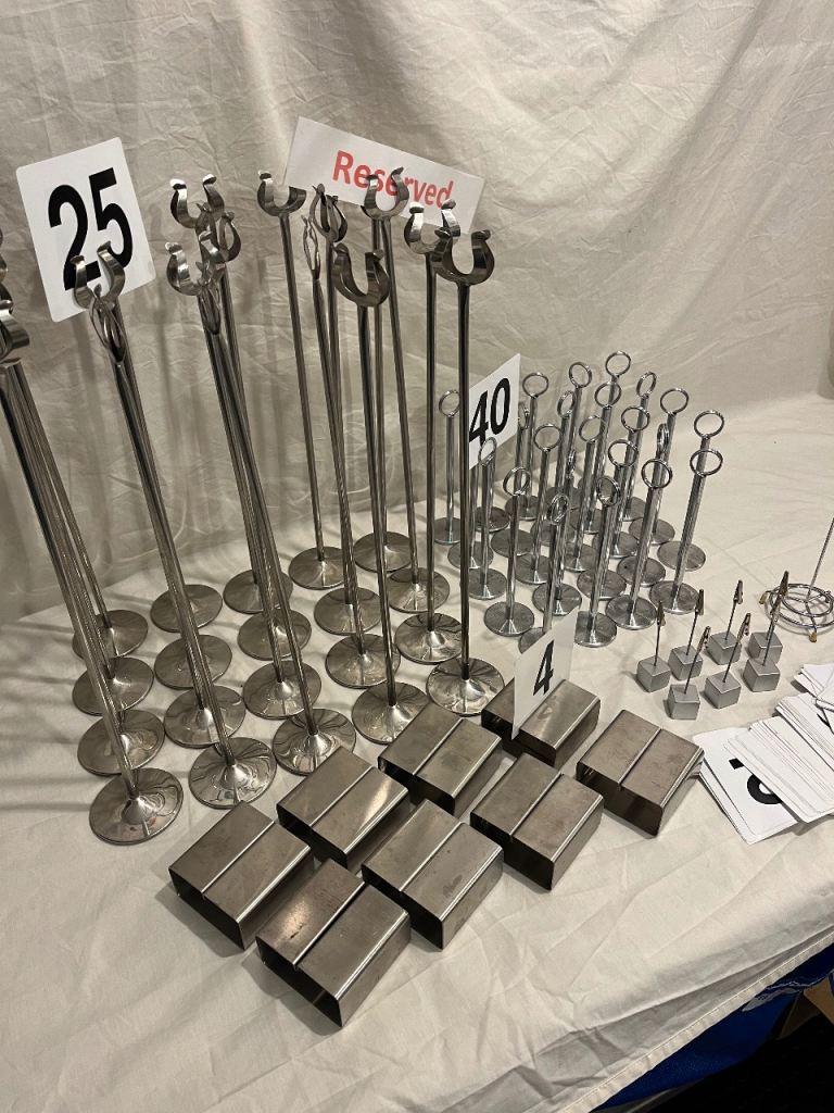 Table number stands