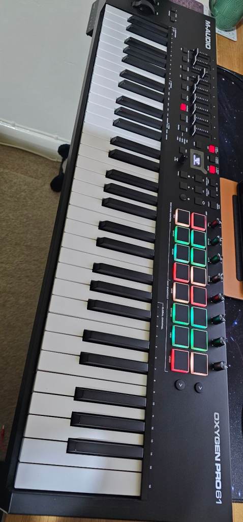 M-Audio Oxygen Pro 61 MIDI Controller – Excellent Condition
