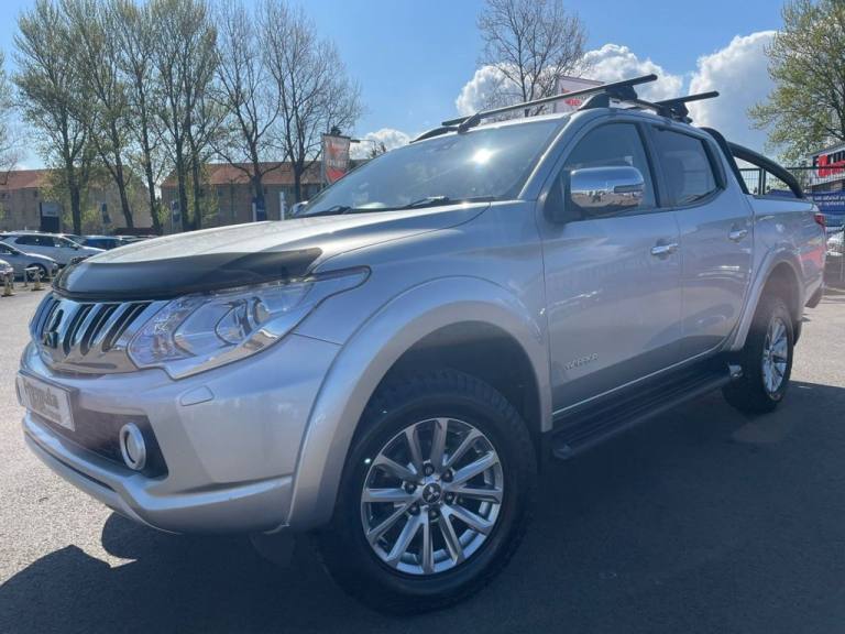 2015 Mitsubishi L200 2.4 DI-D 4X4 WARRIOR DCB 178 BHP Pickup Diesel Manual