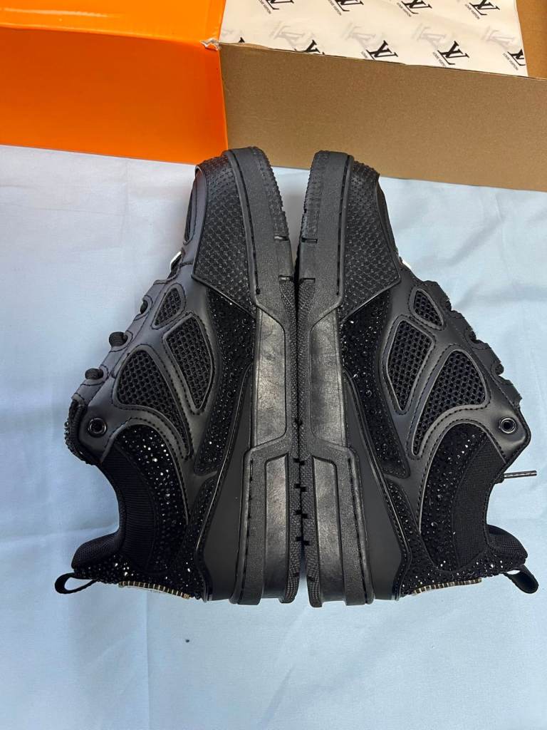  Brand new Louis Vuitton shoes black . Size 45 (UK size 10)