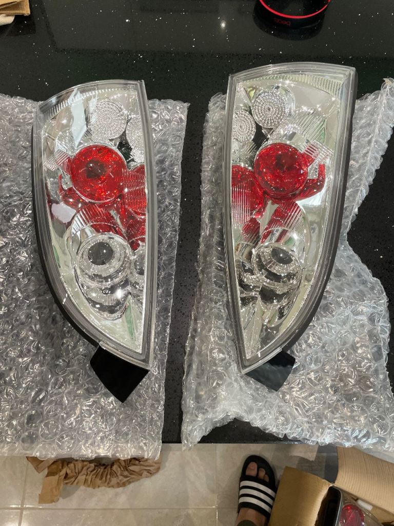 Ford Focus MK1 1998 -2004 Back Rear Tail Lights Lamps Indicator Set Chrome For Lexus