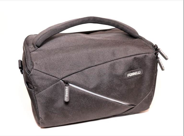 Ferrelli medium shoulder photo equipment (camera, lenses) bag in excellent condition.