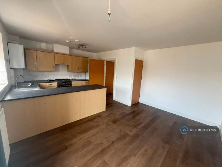 3 bedroom flat in Ranelagh Road, Ipswich, IP2 (3 bed) (#3018769)