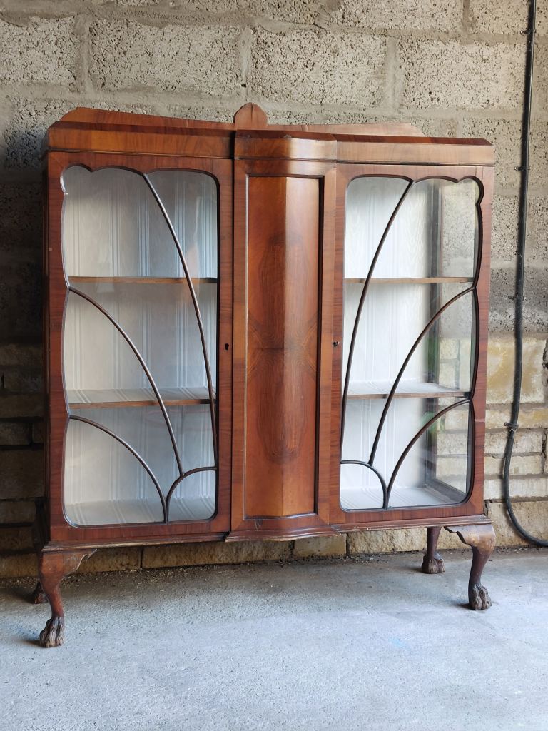 Early 20th century walnut veneered display cabinet  C. 1910–1930 - Art Nouveau/Art Deco 