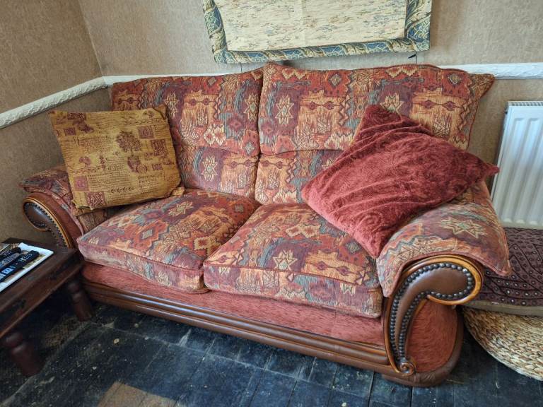 Used quality sofa set