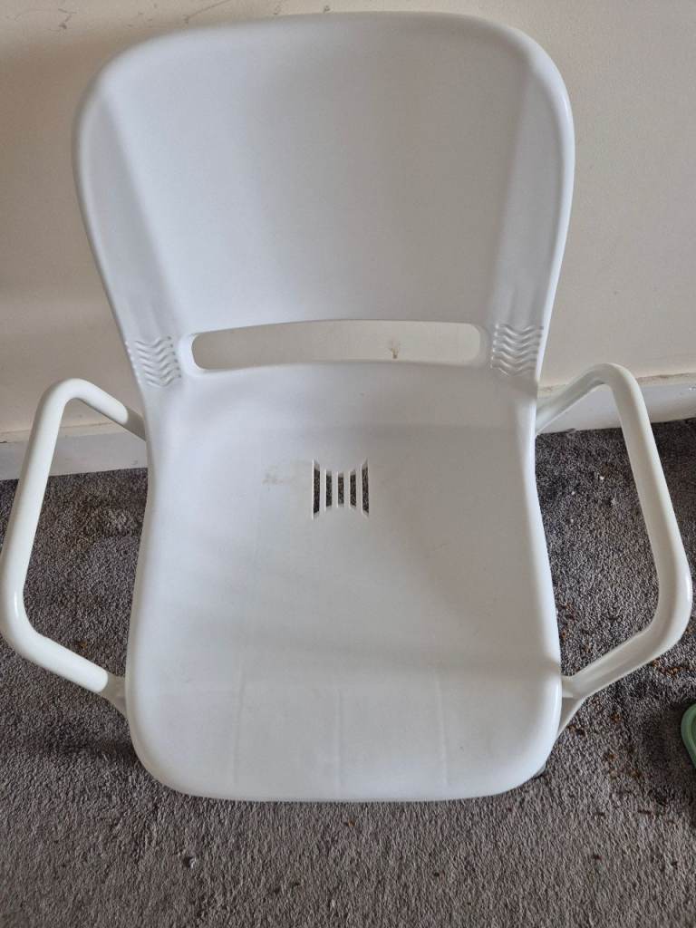 White Plastic Shower Chair Seat with Arms, GOOD condition