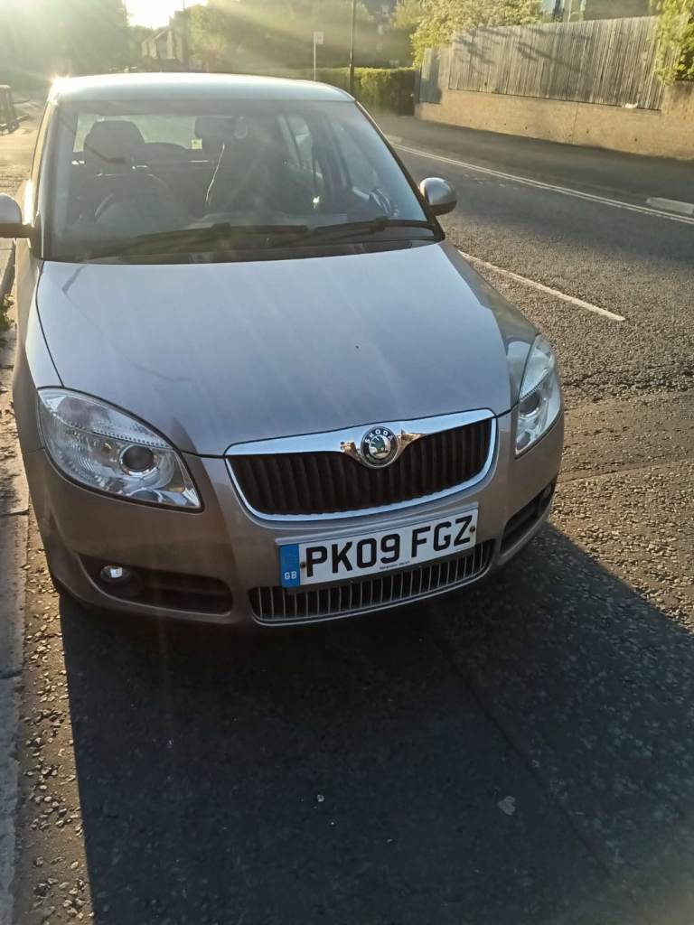 Skoda, FABIA, Hatchback, 2009, Semi-Auto, 1598 (cc), 5 doors