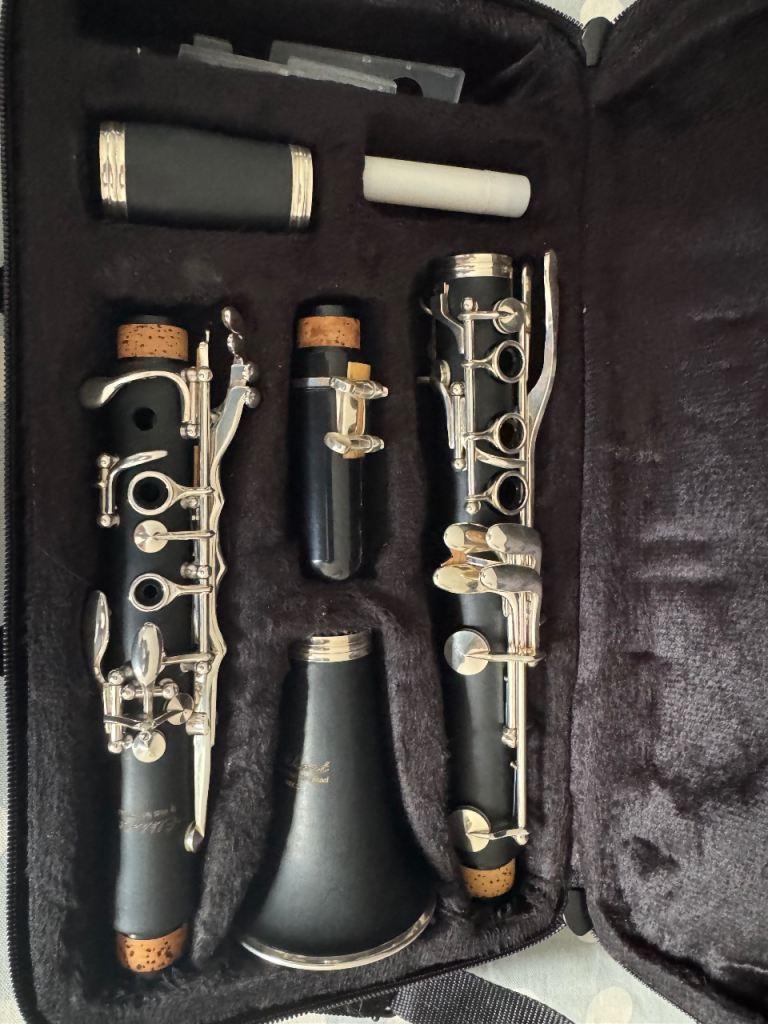 Elkhart Clarinet by Vincent Bach International – Model 100CL