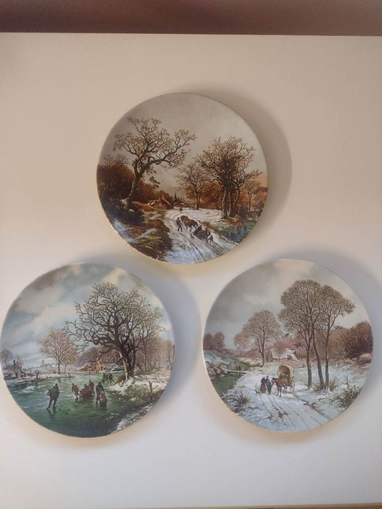 Poole pottery display plates - set of three
