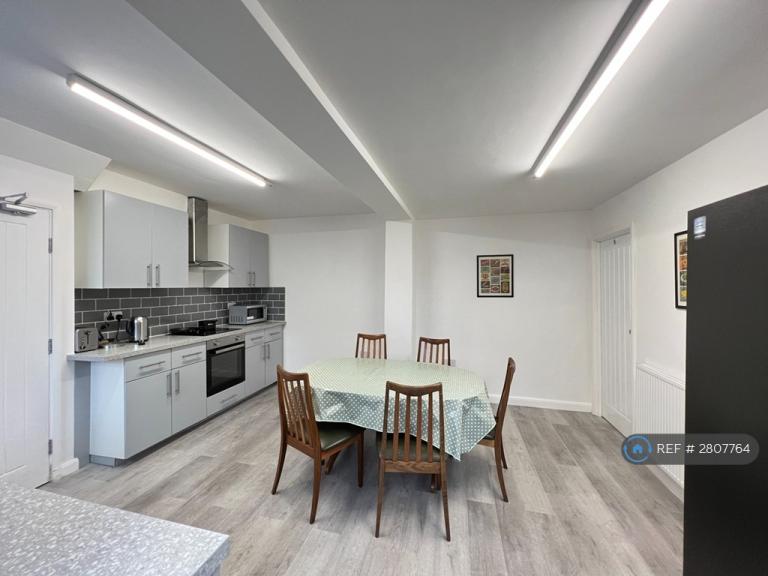 1 bedroom in Charter Avenue, Coventry, CV4 (#2807764)