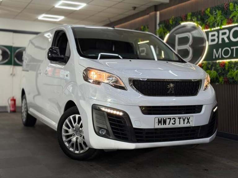 Peugeot Expert BLUEHDI ASPHALT PREMIUM PLUS L1 [STUNNING EXAMPLE]