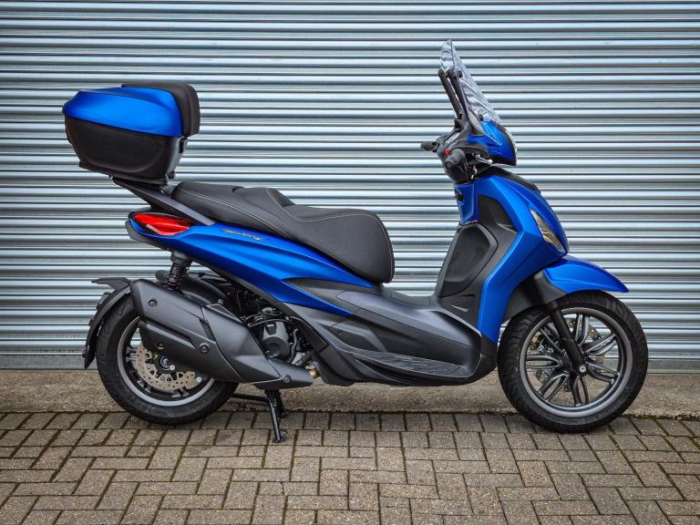Piaggio Beverly 400 S MSC Commuter Pack