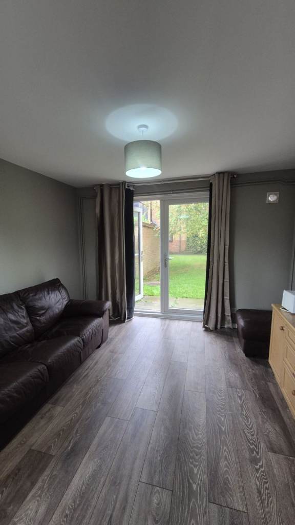 Newly Refurbised Part Furnished Ground Floor Two Bed Flat Situated At Prime Area(Cherry Hinton)