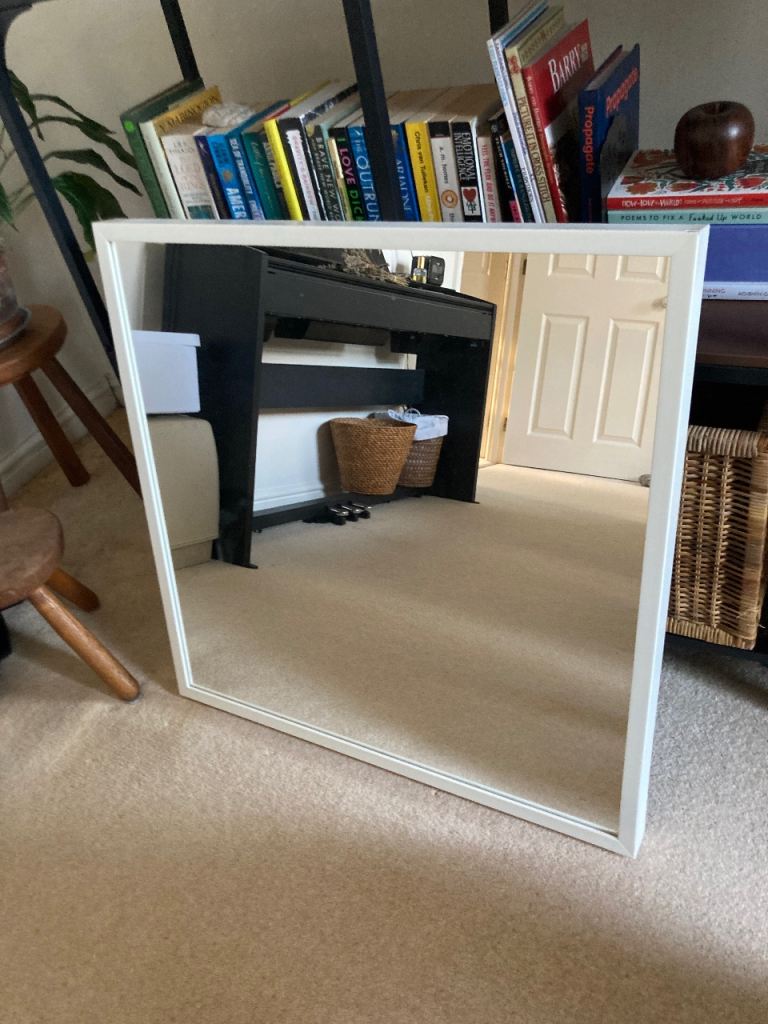 Free mirror