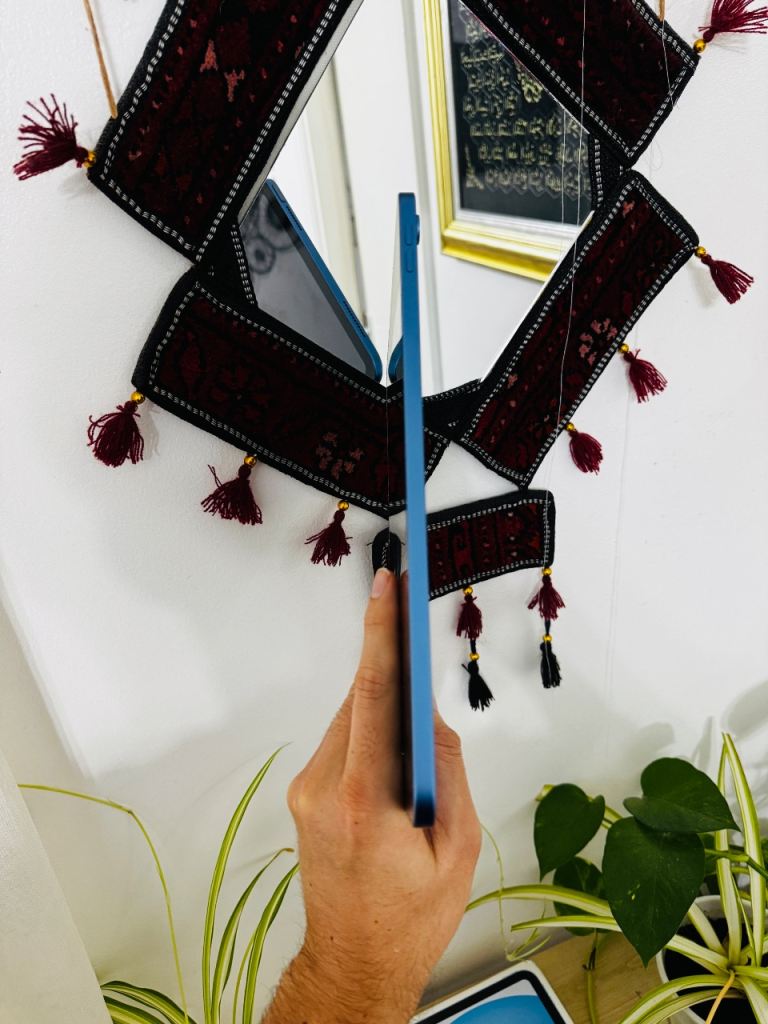 Apple iPad 10th Generation Read Description 