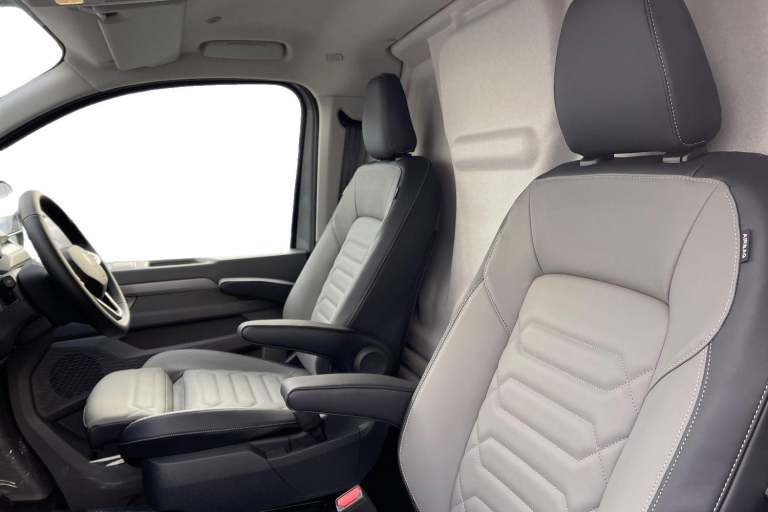 2025 Volkswagen Transporter 2.0 TDI 170PS Commerce Pro Van Auto-Tailgate Van DIESEL Automatic