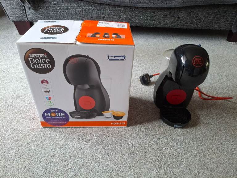 DeLonghi Piccolo XS Dolce Gusto Coffee Pod Machine